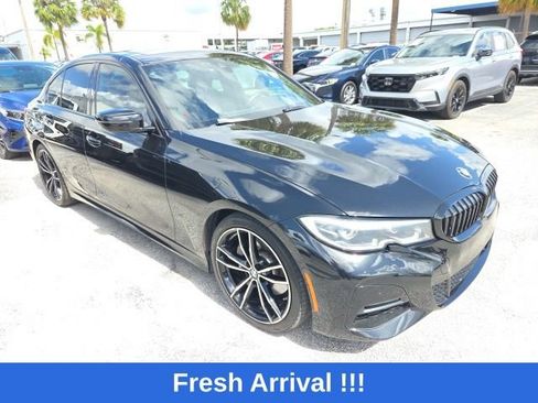 Used 2021 BMW 330i Sedan w/ M Sport Package RWD image 1