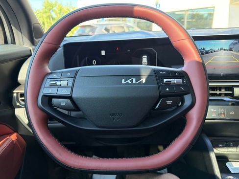 New 2026 Kia Sportage SX AWD/4WD image 35