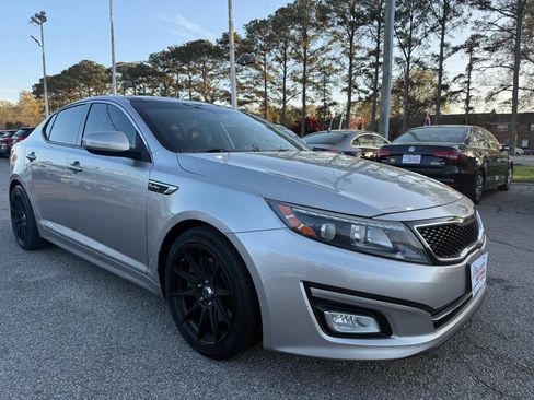 Used 2015 Kia Optima SX w/ SX Turbo Premium Package FWD image 4