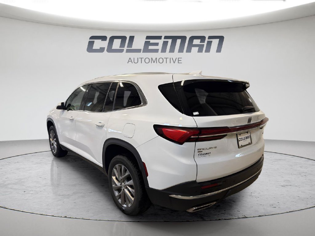 Used 2025 Buick Enclave Preferred AWD/4WD image 3