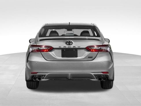 Used 2022 Toyota Camry XSE FWD image 38