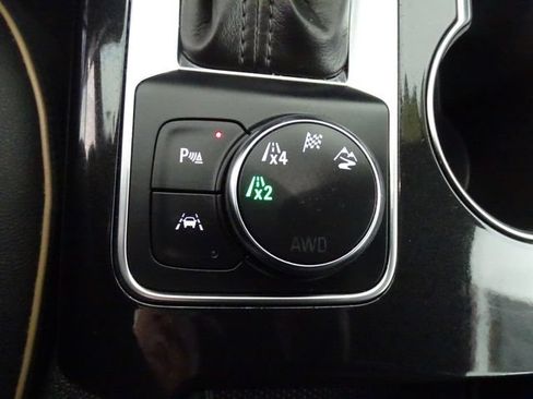 Certified 2024 Chevrolet Blazer Premier AWD/4WD image 11