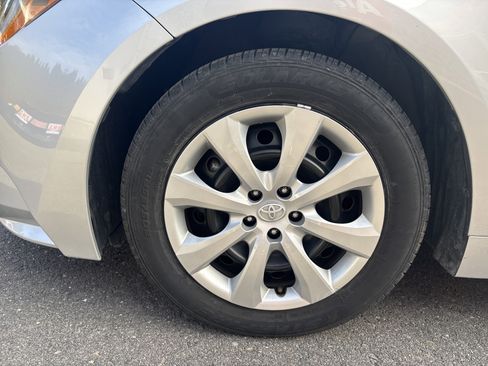 Certified 2024 Toyota Corolla LE image 11