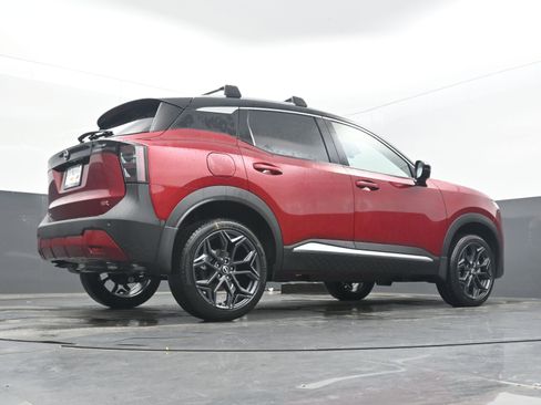 New 2026 Nissan Kicks SR image 28