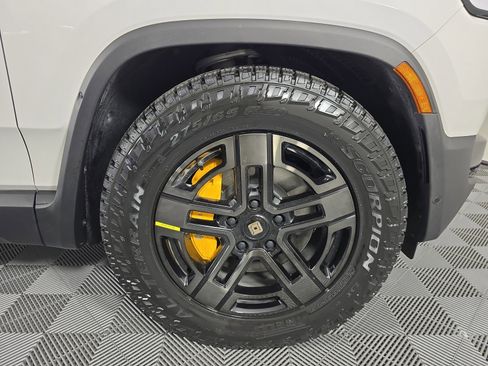 Used 2023 Rivian R1S Adventure AWD/4WD image 11