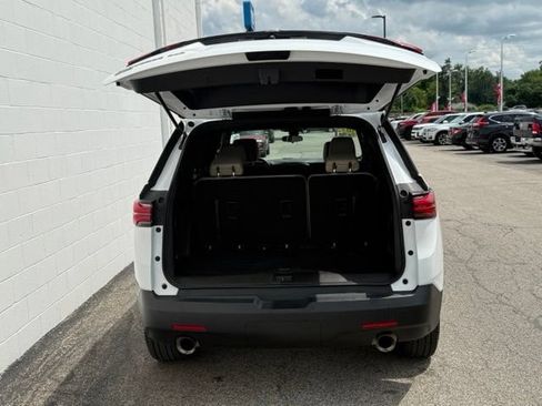 Certified 2024 Chevrolet Traverse LS AWD/4WD image 7
