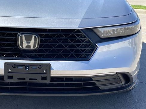 Used 2024 Honda Accord Sport image 8