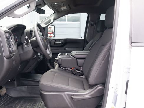 Used 2025 Chevrolet Silverado 2500 W/T AWD/4WD image 10