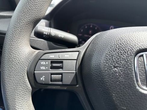 Used 2025 Honda Accord LX image 24