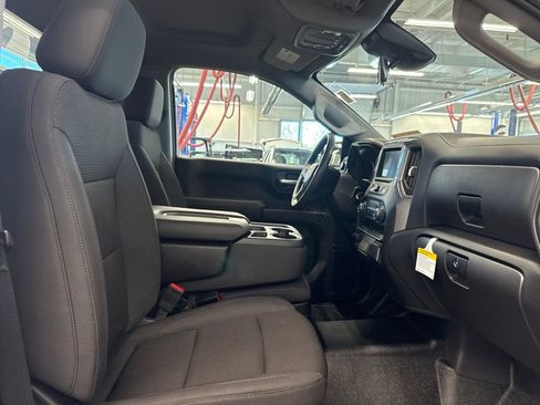 Used 2025 Chevrolet Silverado 1500 W/T w/ WT Value Package AWD/4WD image 12