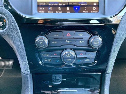 Certified 2021 Chrysler 300 S image 18