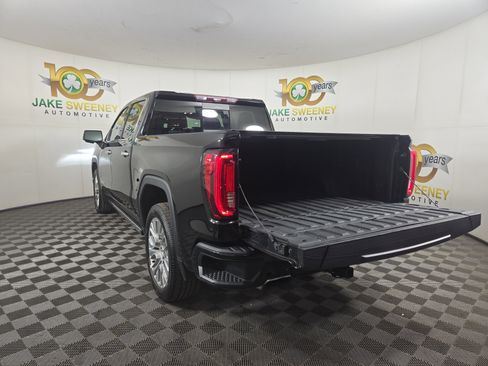 Certified 2021 GMC Sierra 1500 Denali w/ Denali Ultimate Package AWD/4WD image 32
