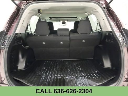 Used 2018 Toyota RAV4 XLE w/ Plus Extra Value Package image 26