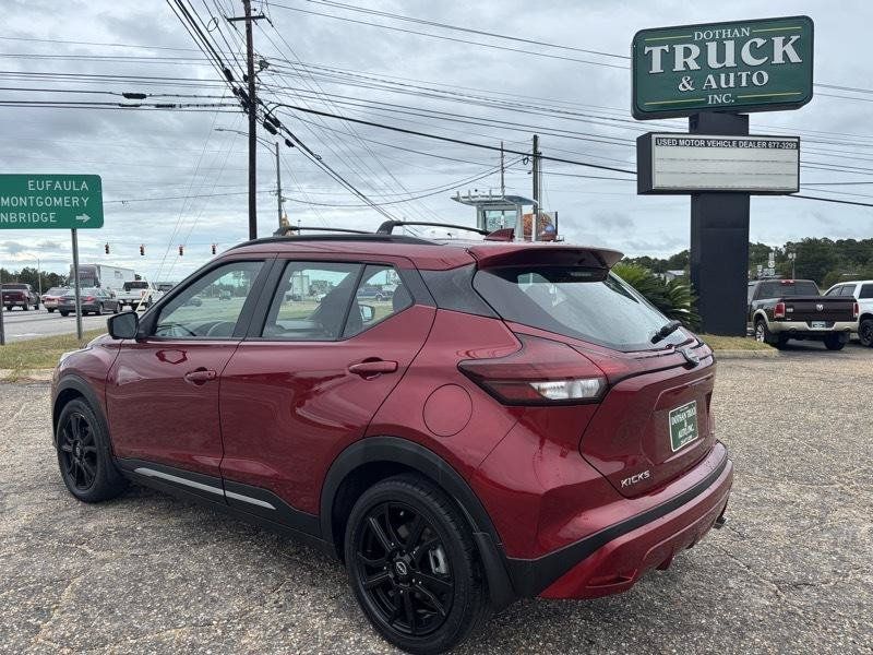 Used 2022 Nissan Kicks SR w/ Interior Electronics Package FWD image 3