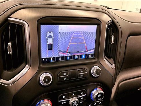 Used 2022 GMC Sierra 3500 Denali w/ Denali Ultimate Package image 26