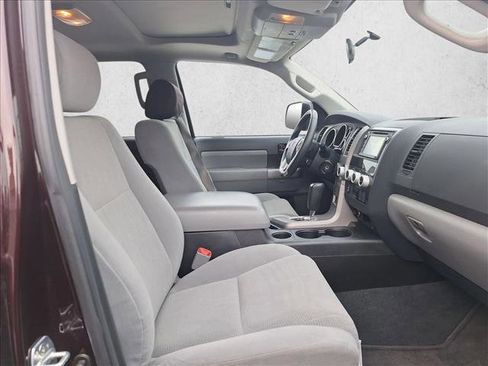 Certified 2017 Toyota Sequoia SR5 image 16