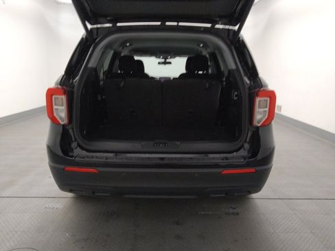Used 2022 Ford Explorer XLT image 29