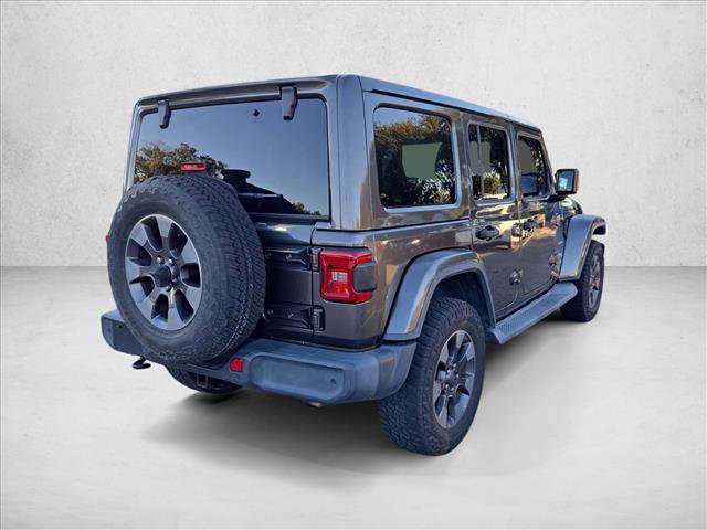 Used 2018 Jeep Wrangler Unlimited Sahara w/ Safety Group AWD/4WD image 5