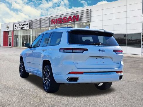 Used 2022 Jeep Grand Cherokee L Overland w/ Advanced Protech Group III image 5