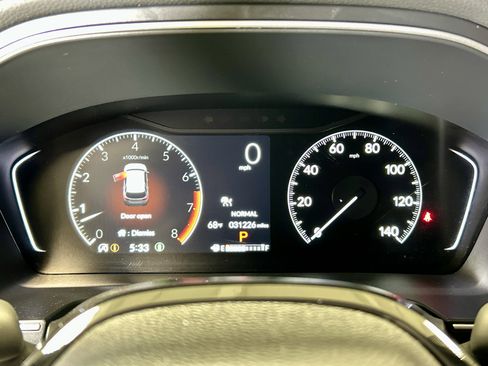 Used 2025 Honda Pilot Touring image 22