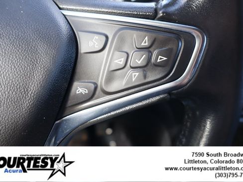 Used 2020 Chevrolet Equinox LT AWD/4WD image 12