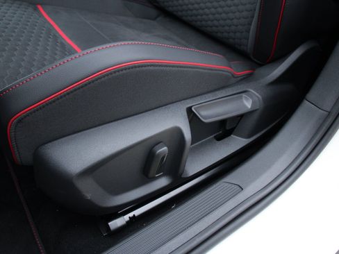 New 2026 Volkswagen GTI SE image 15