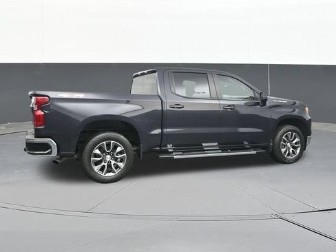 Used 2024 Chevrolet Silverado 1500 LT AWD/4WD image 15