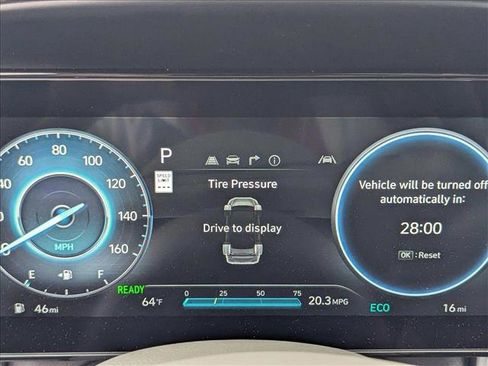 New 2025 Hyundai Elantra SEL image 10