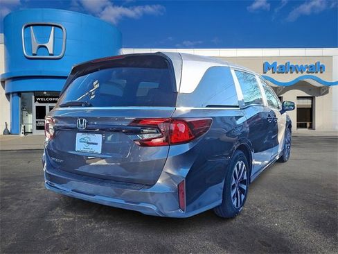 New 2026 Honda Odyssey EX-L image 3