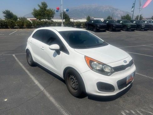 Used 2013 Kia Rio LX w/ PWR Pkg FWD image 2