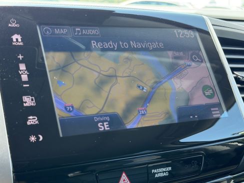 Used 2017 Honda Pilot Elite image 19