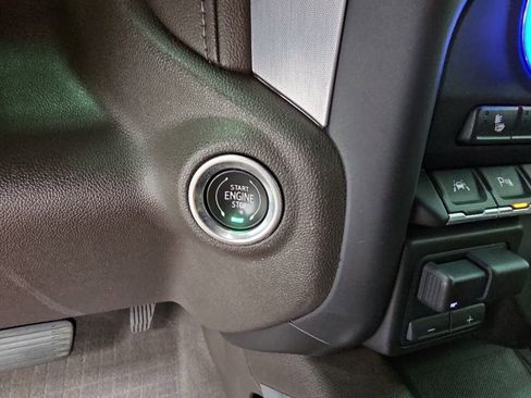 Used 2020 GMC Sierra 1500 SLT w/ SLT Premium Plus Package AWD/4WD image 26