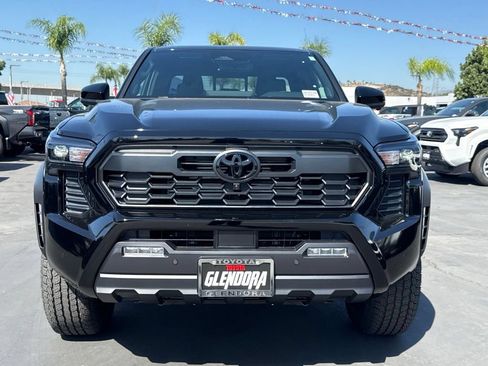 New 2026 Toyota Tacoma TRD Off-Road w/ TRD Off Road Premium Package AWD/4WD image 3