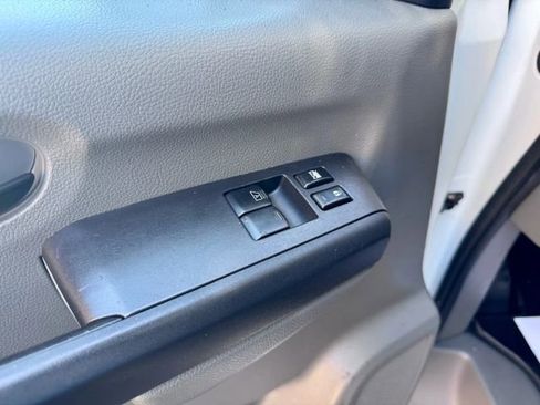 Used 2012 Nissan NV 2500 SV w/ Side Curtain Airbag Pkg image 14