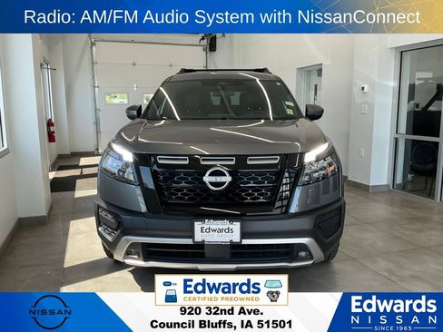 Used 2025 Nissan Pathfinder Rock Creek AWD/4WD image 3