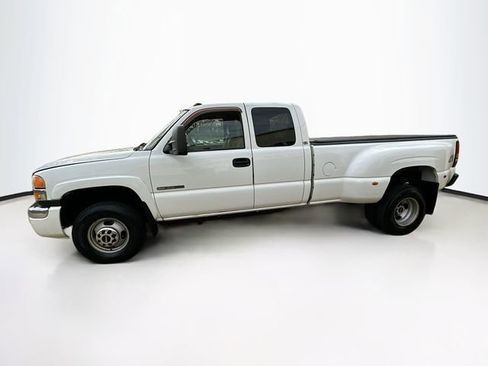 Used 2006 GMC Sierra 3500 SLE w/ Snow Plow Prep Package image 5