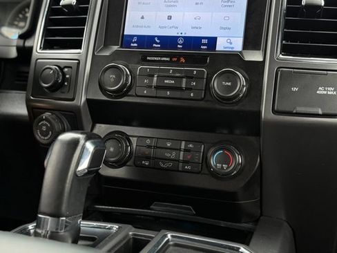 Used 2020 Ford F150 XLT w/ Equipment Group 302A Luxury AWD/4WD image 21