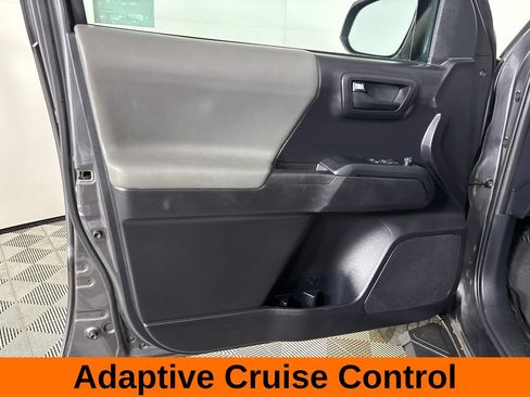Used 2019 Toyota Tacoma SR w/ SX Package RWD image 10