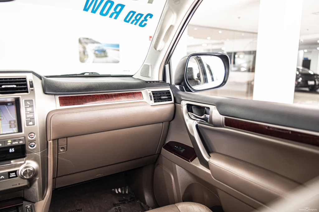 Used 2018 Lexus GX 460 Premium w/ Premium Package AWD/4WD image 38