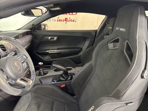 Used 2018 Ford Mustang Shelby GT350 w/ Electronics Package image 11