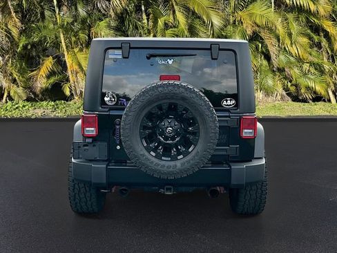Used 2018 Jeep Wrangler Sport image 6
