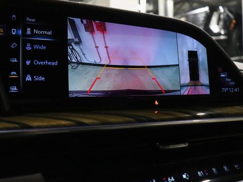 Certified 2022 Cadillac Escalade ESV Sport Platinum image 40