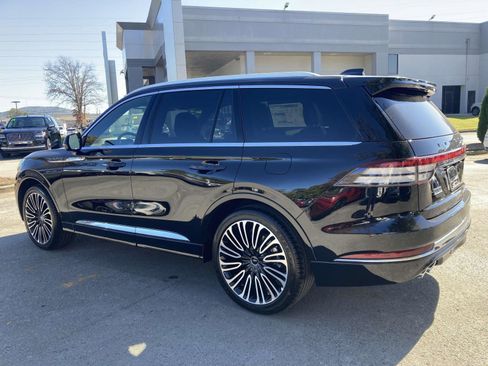 New 2025 Lincoln Aviator Black Label image 7