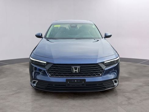 Used 2024 Honda Accord Touring image 2