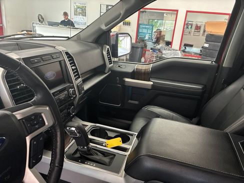 Used 2020 Ford F150 Lariat AWD/4WD image 19