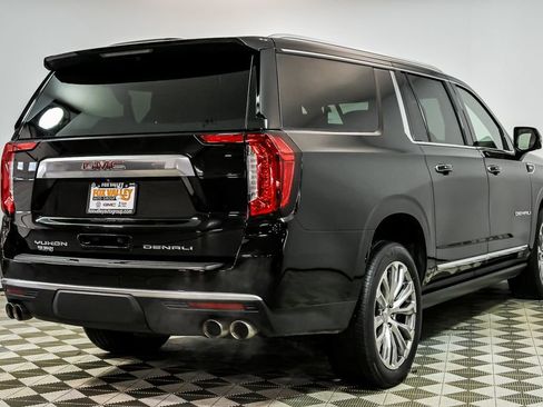 Used 2023 GMC Yukon XL Denali AWD/4WD image 8