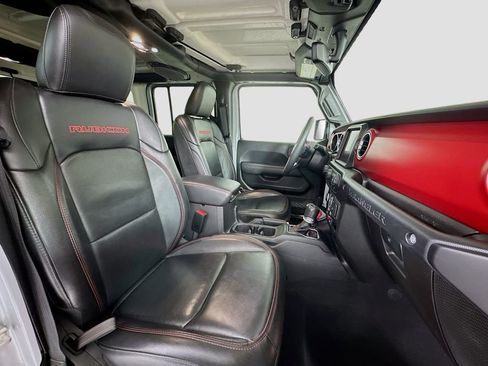 Used 2023 Jeep Wrangler Unlimited Rubicon w/ Cold Weather Group image 26