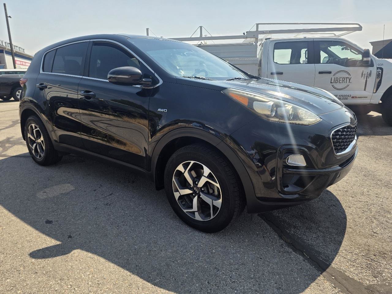 Used 2020 Kia Sportage LX w/ LX Popular Package AWD/4WD image 3