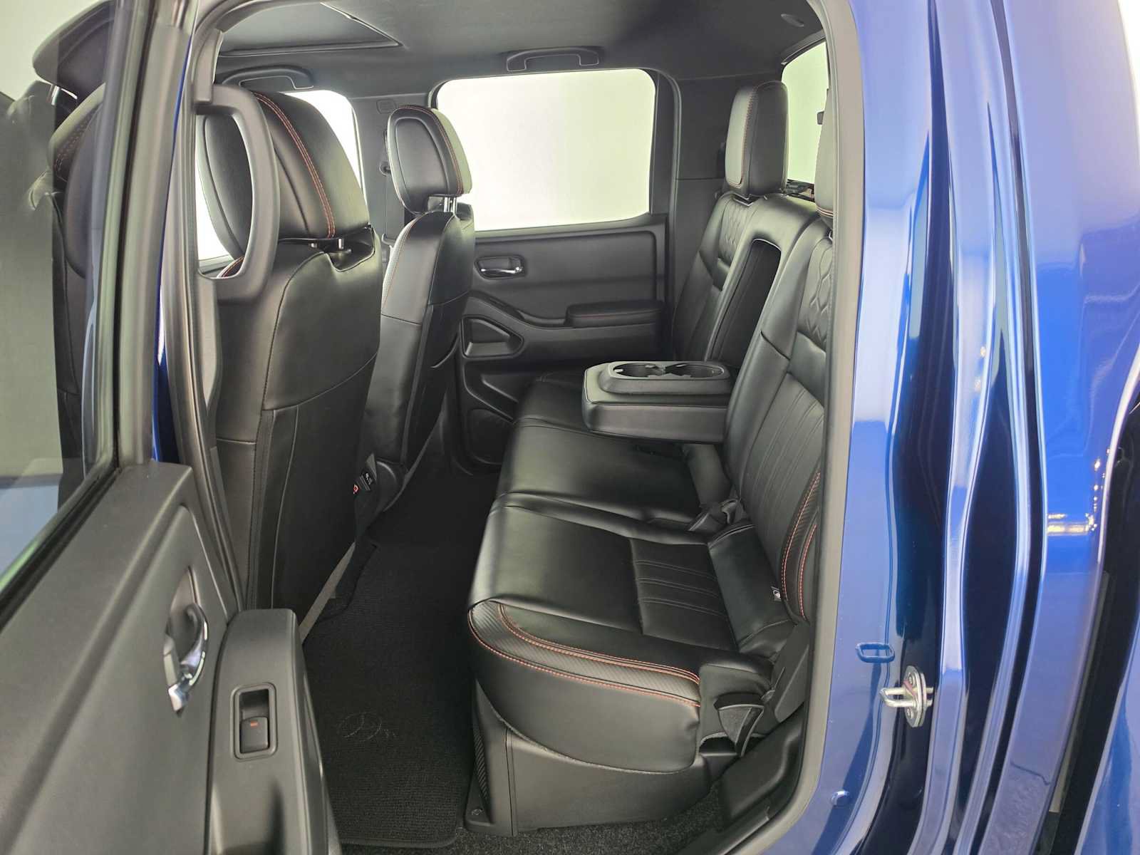 Used 2023 Nissan Frontier PRO-4X w/ Pro-4X Premium Package AWD/4WD image 16