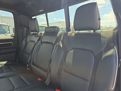 Used 2026 RAM 1500 Laramie AWD/4WD image 15